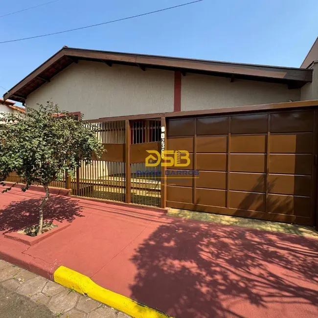 Foto 1 de Casa com 3 quartos à venda, 393m2 em Aeroporto, Barretos - SP