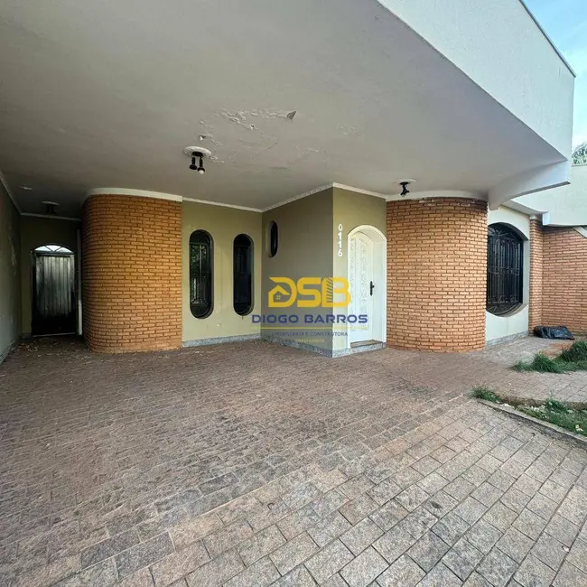 Casa com 3 quartos para alugar, 264m2 em Centro, Barretos - SP - imagem 5 Foto 5 de Casa com 3 quartos para alugar, 264m2 em Centro, Barretos - SP