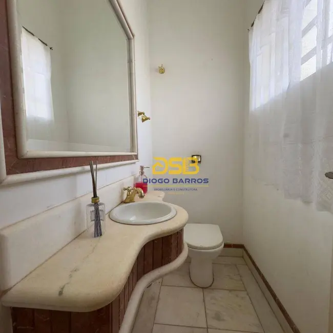 Casa com 4 quartos para alugar, 533m2 em Centro, Barretos - SP - imagem 3 Foto 3 de Casa com 4 quartos para alugar, 533m2 em Centro, Barretos - SP