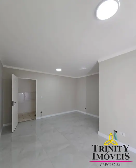 Foto 4 de Apartamento com 3 quartos à venda, 64m2 em Jardim Caiapiá, Cotia - SP