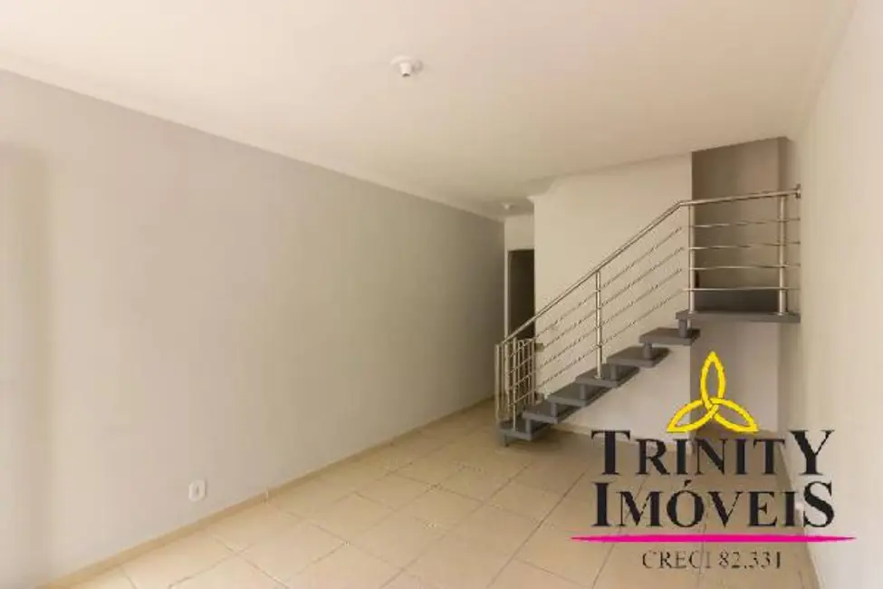 Foto 1 de Casa com 2 quartos à venda, 70m2 em Vila Monte Serrat, Cotia - SP