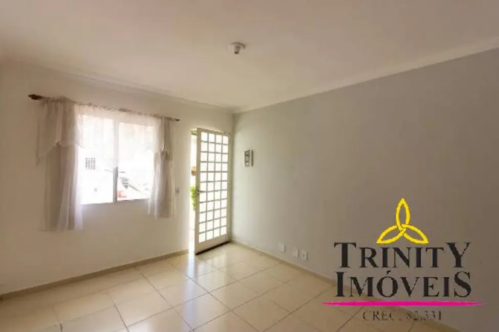 Foto 4 de Casa com 2 quartos à venda, 70m2 em Vila Monte Serrat, Cotia - SP