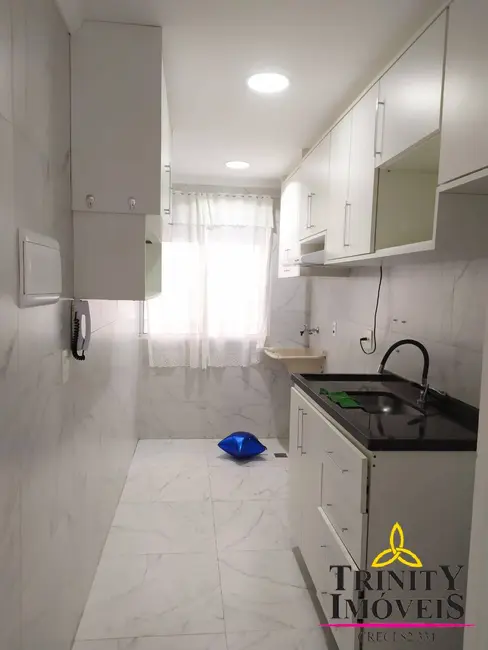 Foto 3 de Apartamento com 2 quartos à venda, 50m2 em Jardim Ísis, Cotia - SP