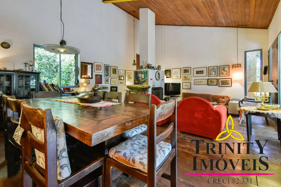 Casa com 4 quartos à venda, 230m2 em Nova Higienópolis, Jandira - SP - imagem 5 Foto 5 de Casa com 4 quartos à venda, 230m2 em Nova Higienópolis, Jandira - SP