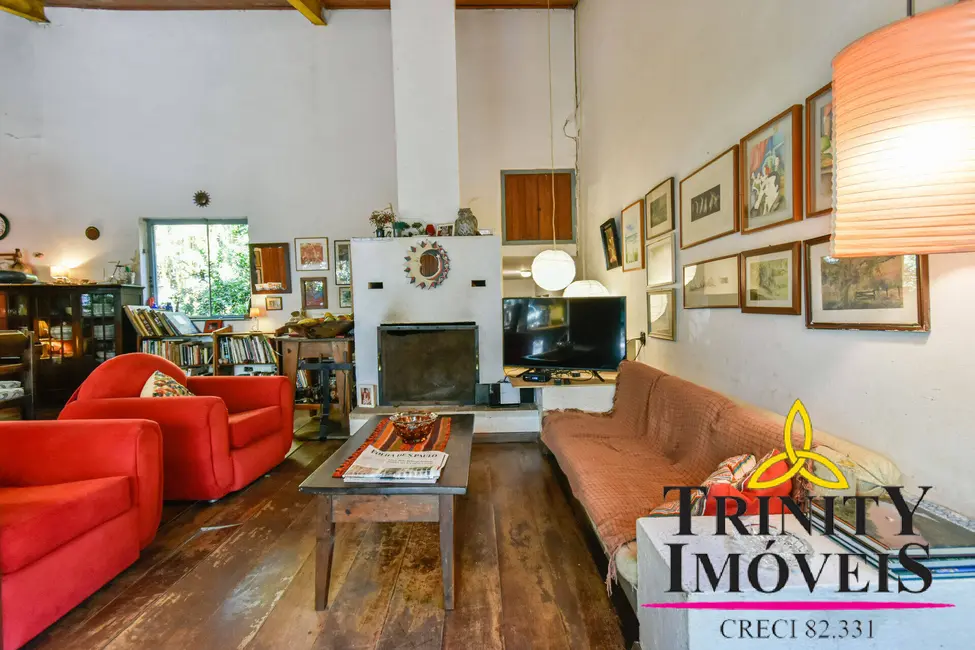 Casa com 4 quartos à venda, 230m2 em Nova Higienópolis, Jandira - SP - imagem 6 Foto 6 de Casa com 4 quartos à venda, 230m2 em Nova Higienópolis, Jandira - SP