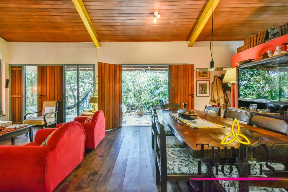 Casa com 4 quartos à venda, 230m2 em Nova Higienópolis, Jandira - SP - imagem 4 Foto 4 de Casa com 4 quartos à venda, 230m2 em Nova Higienópolis, Jandira - SP
