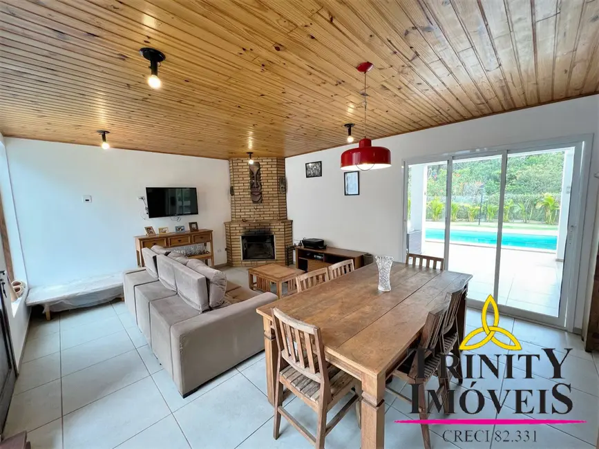 Casa com 3 quartos à venda, 400m2 em Granja Viana II, Cotia - SP - imagem 8 Foto 8 de Casa com 3 quartos à venda, 400m2 em Granja Viana II, Cotia - SP