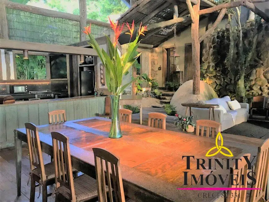 Casa com 5 quartos à venda, 900m2 em Ilhabela - SP - imagem 8 Foto 8 de Casa com 5 quartos à venda, 900m2 em Ilhabela - SP