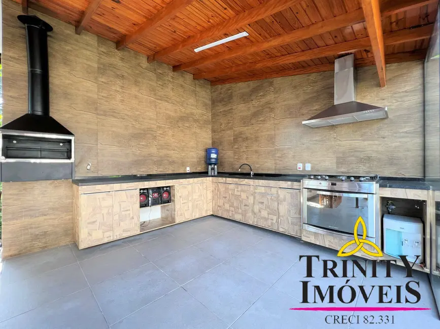 Casa com 4 quartos à venda, 497m2 em São Paulo II, Cotia - SP - imagem 4 Foto 4 de Casa com 4 quartos à venda, 497m2 em São Paulo II, Cotia - SP