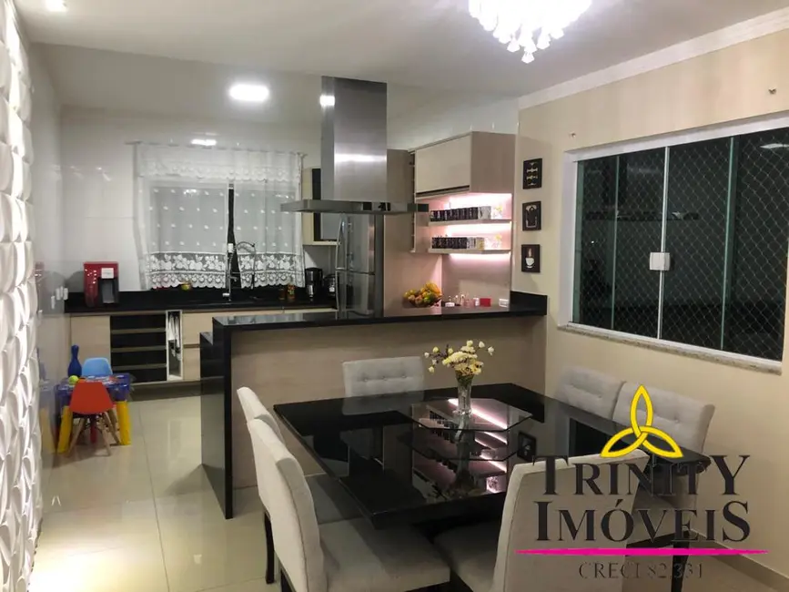 Foto 3 de Casa com 3 quartos à venda, 132m2 em Jardim Rio das Pedras, Cotia - SP