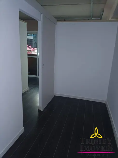 Foto 4 de Sala Comercial à venda, 44m2 em Lageadinho, Cotia - SP