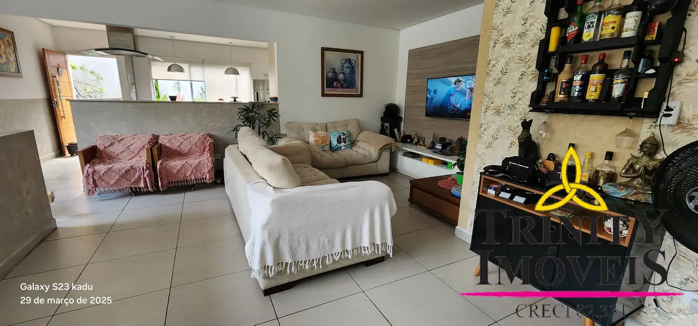 Foto 5 de Casa com 4 quartos à venda, 350m2 em Jardim Barbacena, Cotia - SP