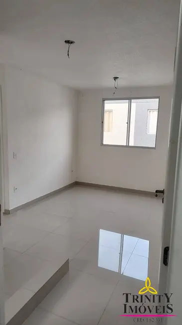Foto 4 de Apartamento com 2 quartos à venda, 40m2 em Jardim Petrópolis, Cotia - SP
