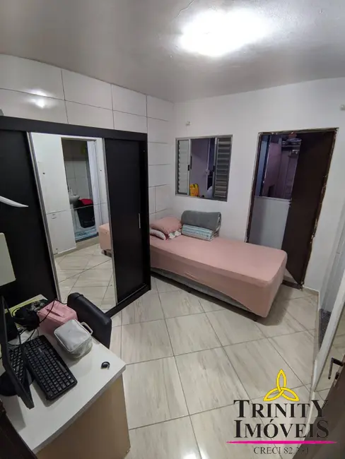 Casa com 3 quartos à venda em Parque Imperial, Barueri - SP - imagem 4 Foto 4 de Casa com 3 quartos à venda em Parque Imperial, Barueri - SP