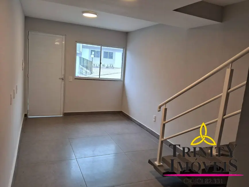 Foto 2 de Casa com 2 quartos à venda, 50m2 em Jardim Santana, Cotia - SP