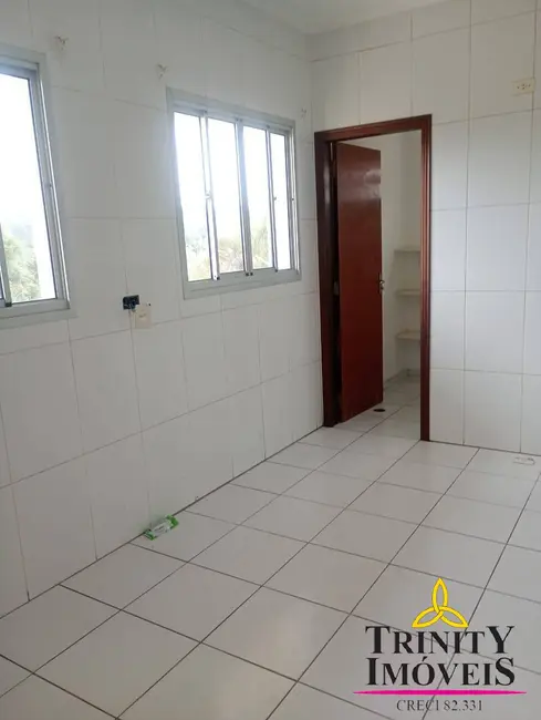 Foto 6 de Casa com 4 quartos para alugar, 300m2 em Parque Dom Henrique, Cotia - SP