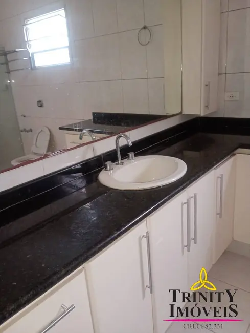 Foto 8 de Casa com 4 quartos para alugar, 300m2 em Parque Dom Henrique, Cotia - SP