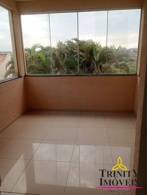 Foto 4 de Casa com 4 quartos para alugar, 300m2 em Parque Dom Henrique, Cotia - SP