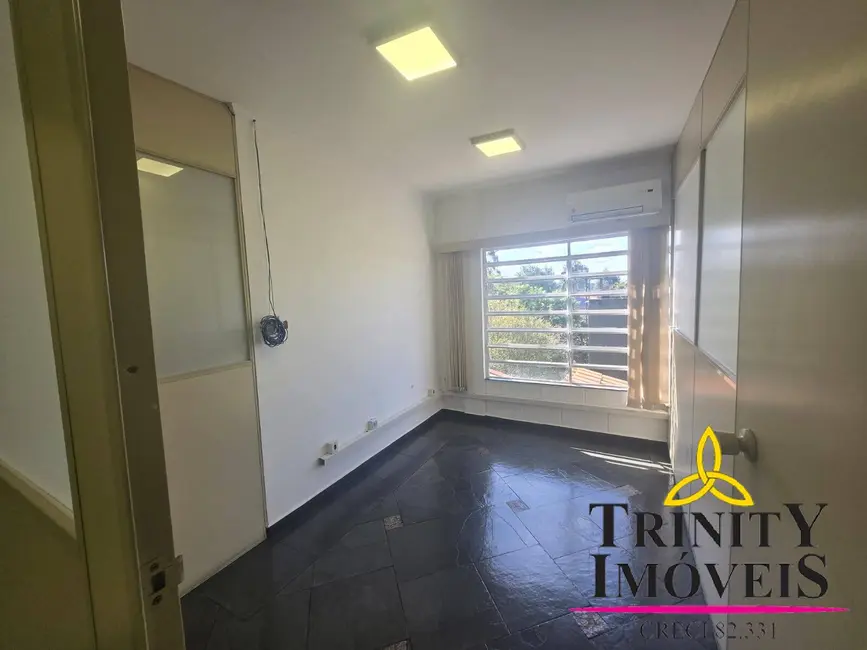 Foto 2 de Sala Comercial para alugar, 130m2 em Granja Viana, Cotia - SP