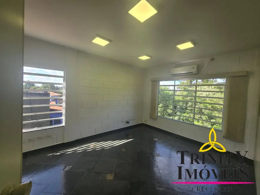 Foto 3 de Sala Comercial para alugar, 130m2 em Granja Viana, Cotia - SP