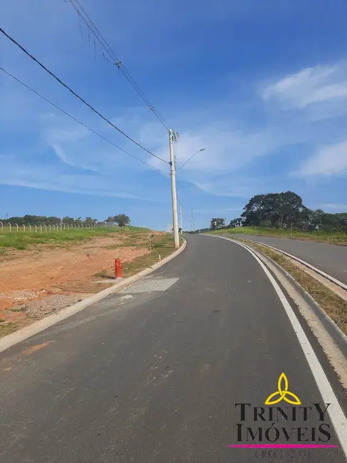 Foto 1 de Terreno / Lote à venda, 125m2 em Cotia - SP