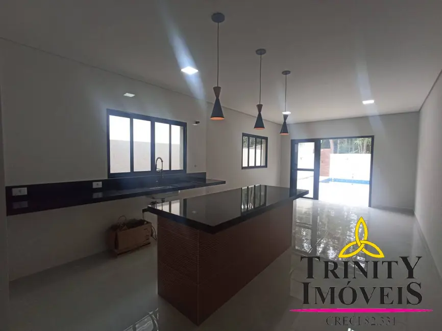 Casa com 3 quartos à venda e para alugar, 360m2 em Vargem Grande Paulista - SP - imagem 6 Foto 6 de Casa com 3 quartos à venda e para alugar, 360m2 em Vargem Grande Paulista - SP