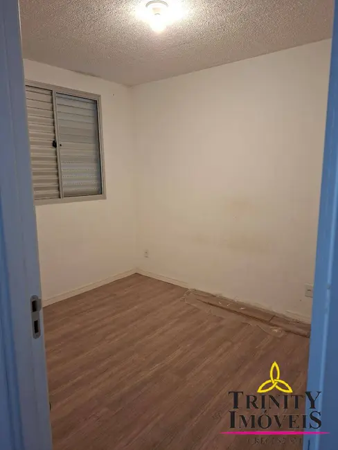 Foto 4 de Apartamento com 2 quartos para alugar, 43m2 em Recanto Vista Alegre, Cotia - SP