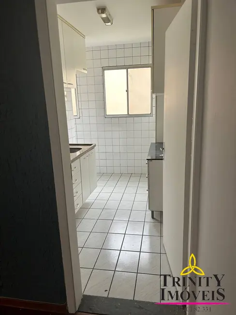 Apartamento com 2 quartos para alugar, 50m2 em Jardim da Glória, Cotia - SP - imagem 3 Foto 3 de Apartamento com 2 quartos para alugar, 50m2 em Jardim da Glória, Cotia - SP