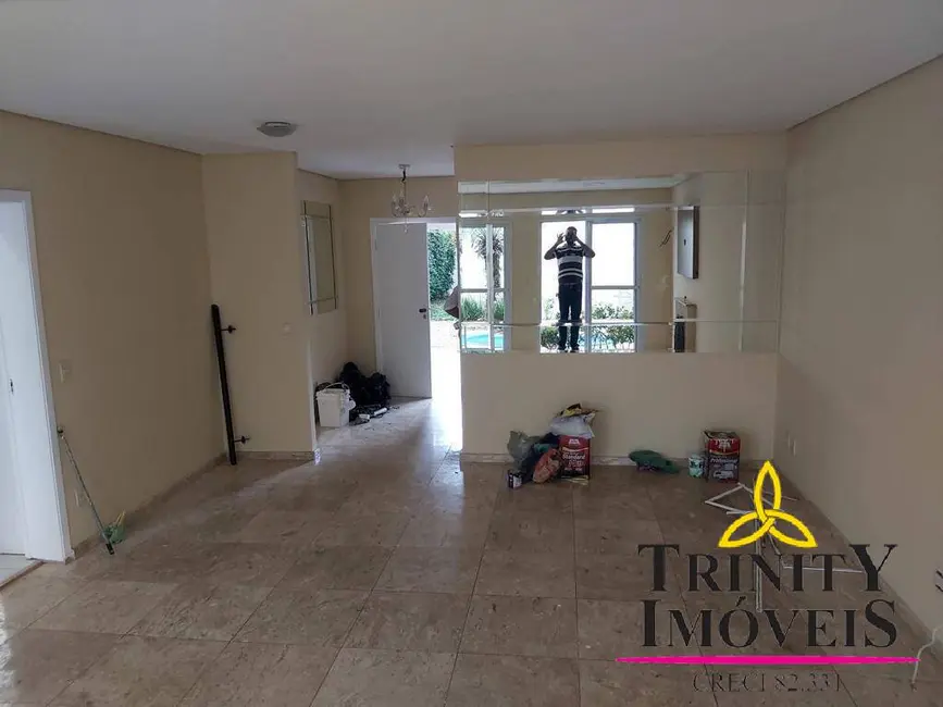 Casa com 4 quartos à venda, 179m2 em Jardim Passárgada I, Cotia - SP - imagem 2 Foto 2 de Casa com 4 quartos à venda, 179m2 em Jardim Passárgada I, Cotia - SP