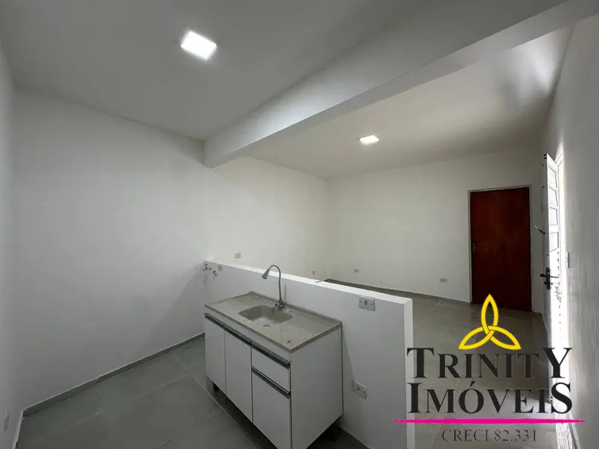 Foto 2 de Casa à venda, 250m2 em Parque Santa Teresa, Carapicuiba - SP