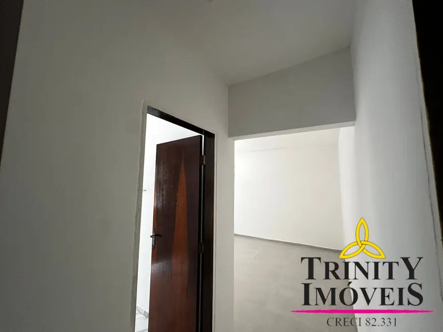 Foto 9 de Casa à venda, 250m2 em Parque Santa Teresa, Carapicuiba - SP