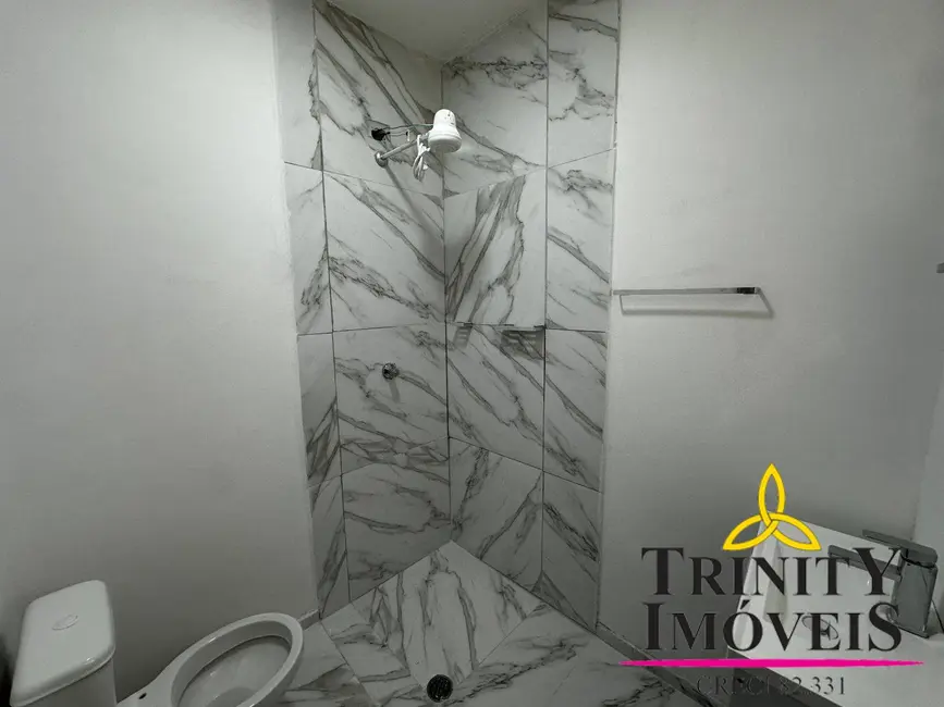 Foto 6 de Casa à venda, 250m2 em Parque Santa Teresa, Carapicuiba - SP