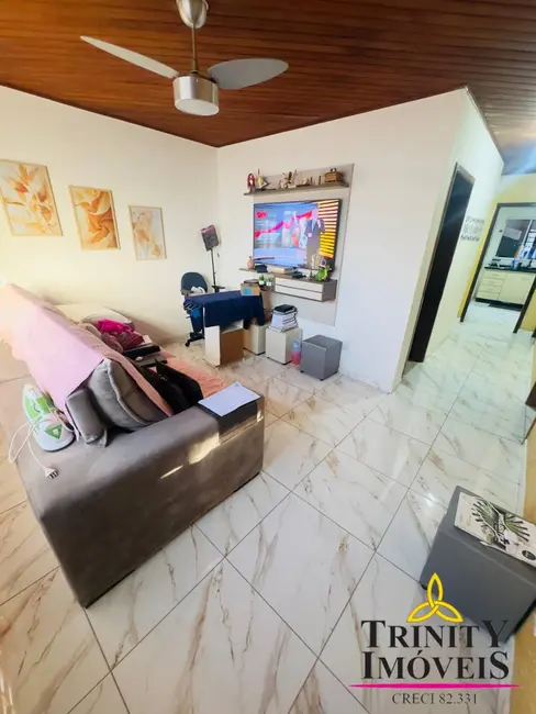 Foto 2 de Casa com 4 quartos à venda, 250m2 em Conjunto Habitacional Presidente Castelo Branco, Carapicuiba - SP