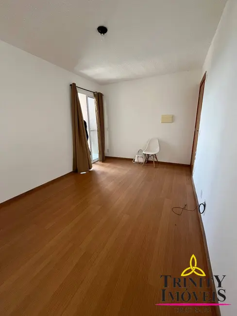 Foto 3 de Apartamento com 2 quartos à venda e para alugar, 45m2 em Centro (Caucaia do Alto), Cotia - SP