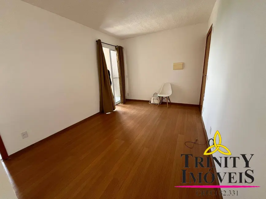 Foto 2 de Apartamento com 2 quartos à venda e para alugar, 45m2 em Centro (Caucaia do Alto), Cotia - SP