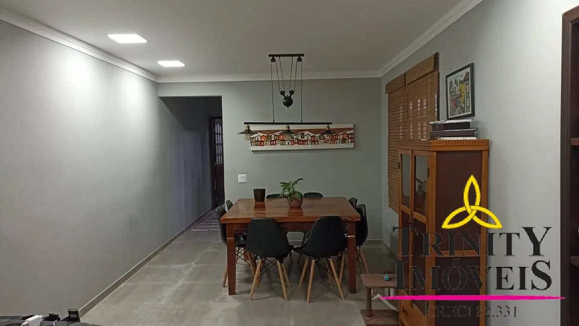 Foto 3 de Casa com 3 quartos à venda, 175m2 em Parque São George, Cotia - SP