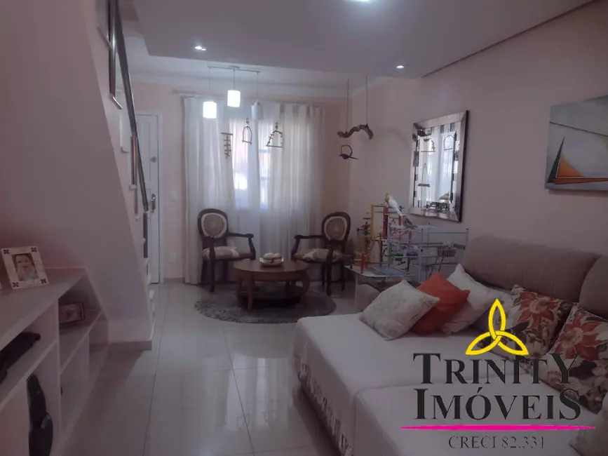 Foto 3 de Casa com 2 quartos à venda, 87m2 em Jardim Guerreiro, Cotia - SP
