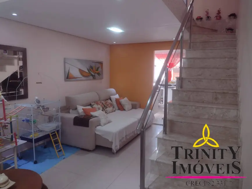 Foto 2 de Casa com 2 quartos à venda, 87m2 em Jardim Guerreiro, Cotia - SP