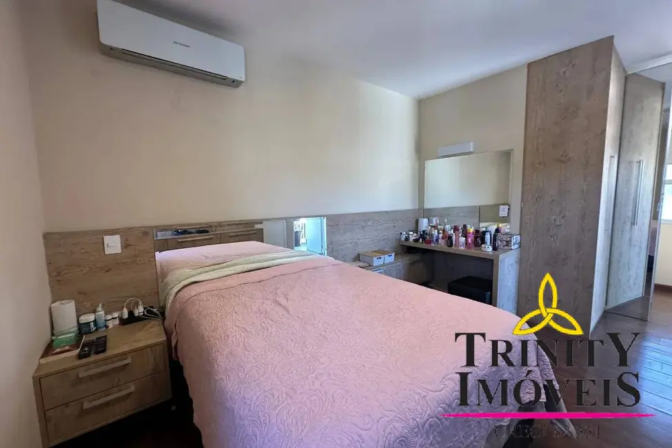 Foto 9 de Casa com 3 quartos à venda, 179m2 em Vila São Luiz (Valparaízo), Barueri - SP