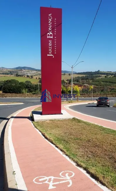 Foto 3 de Terreno / Lote à venda, 265m2 em Braganca Paulista - SP