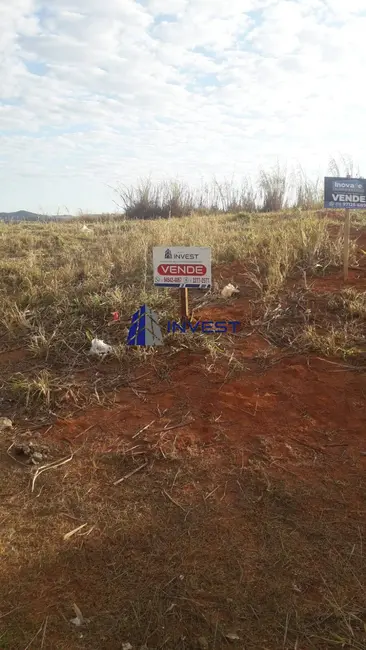 Foto 2 de Terreno / Lote à venda, 295m2 em Braganca Paulista - SP