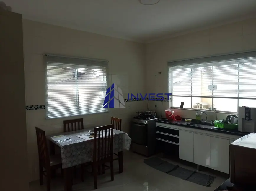 Foto 1 de Casa com 3 quartos à venda, 250m2 em Residencial dos Lagos, Braganca Paulista - SP