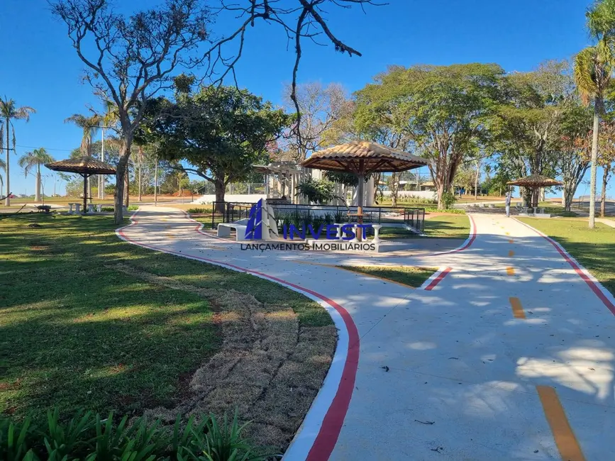 Foto 5 de Terreno / Lote à venda, 311m2 em Braganca Paulista - SP