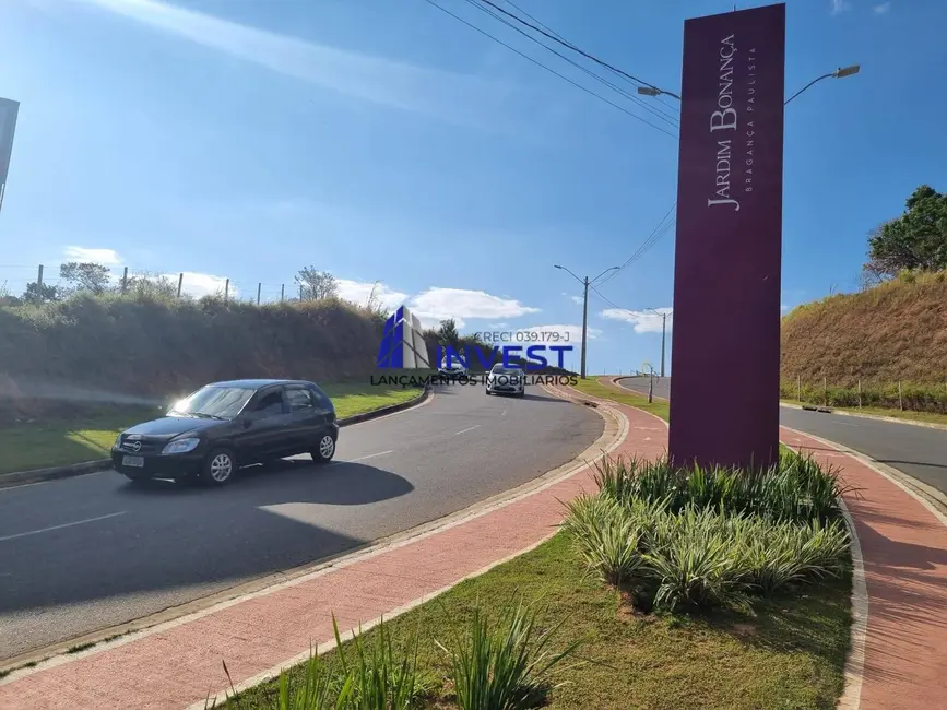 Foto 1 de Terreno / Lote à venda, 275m2 em Braganca Paulista - SP