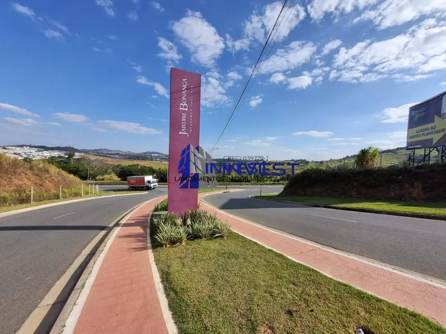 Foto 2 de Terreno / Lote à venda, 250m2 em Braganca Paulista - SP