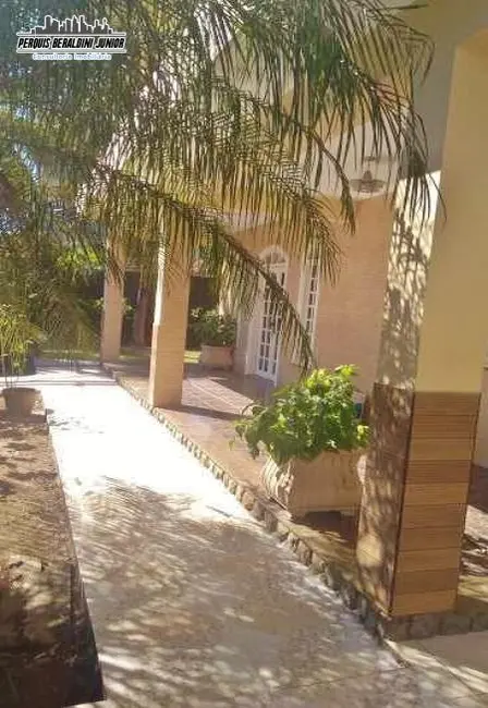 Foto 5 de Casa com 4 quartos à venda e para alugar, 506m2 em Zé Garoto, Sao Goncalo - RJ