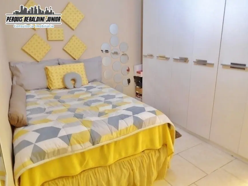 Foto 3 de Casa com 5 quartos à venda, 270m2 em Paraíso, Sao Goncalo - RJ