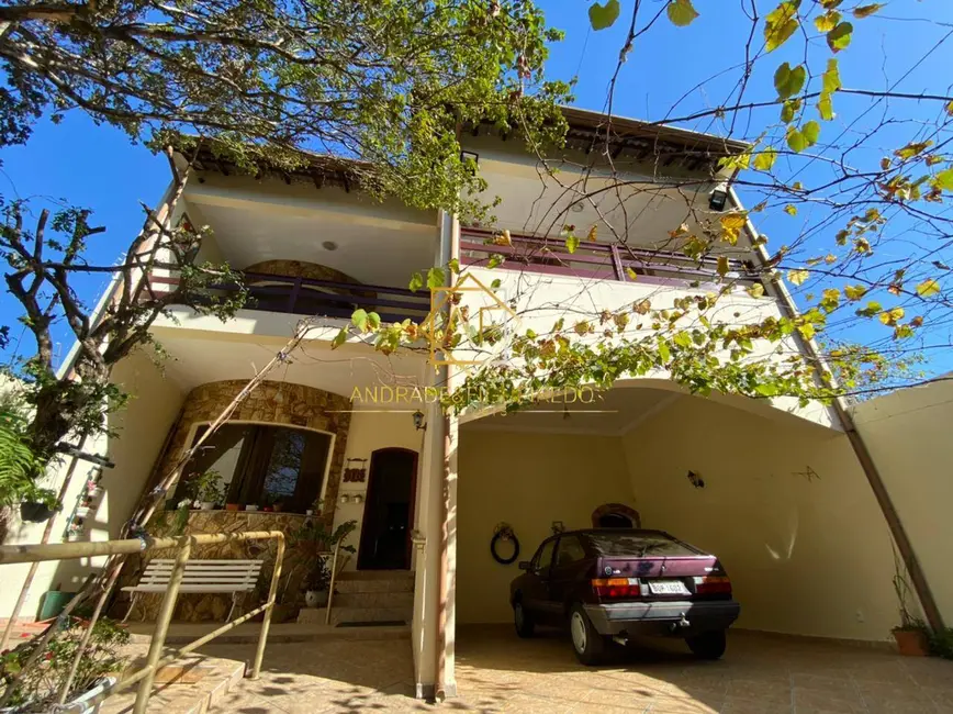 Foto 1 de Casa com 4 quartos à venda, 250m2 em Residencial Burato, Campinas - SP
