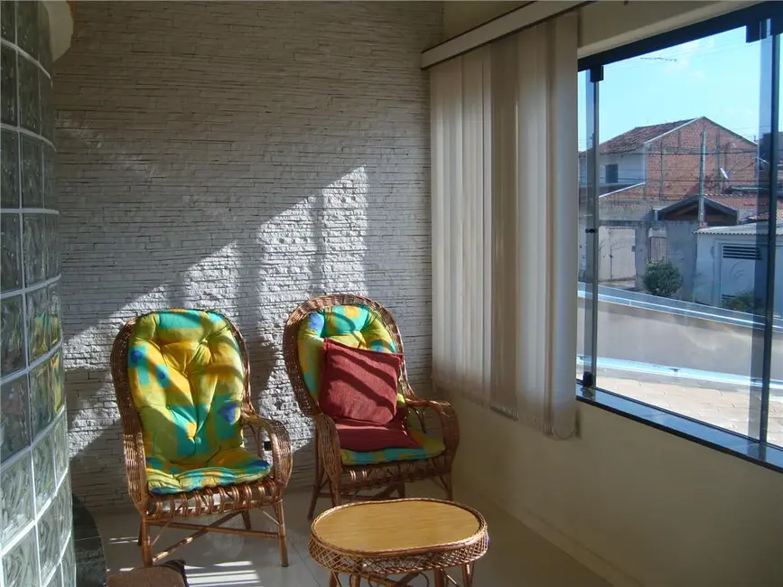 Casa com 3 quartos à venda, 172m2 em Jardim Mirandola, Americana - SP - imagem 8 Foto 8 de Casa com 3 quartos à venda, 172m2 em Jardim Mirandola, Americana - SP