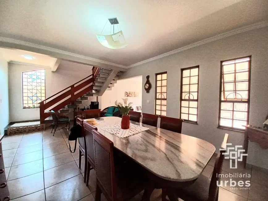 Casa com 4 quartos à venda, 372m2 em Jardim Paulistano, Americana - SP - imagem 6 Foto 6 de Casa com 4 quartos à venda, 372m2 em Jardim Paulistano, Americana - SP